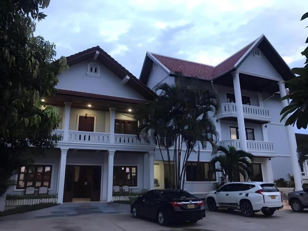 萨撒汗汽车旅馆 琅勃拉邦 外观 照片